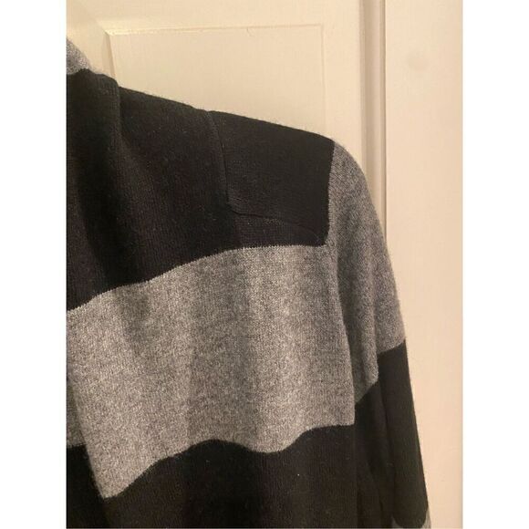 Theory Oversized Striped Cashmere Cardigan - Picture 3 of 7